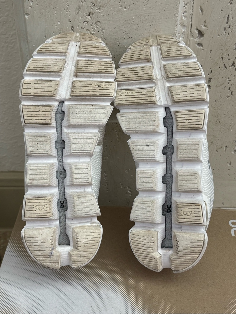 Women’s On Cloud 5 Shoes - Picture 10 of 16